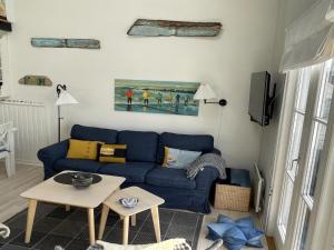 Posezení v ubytování Apartment Segot - 100m to the inlet by Interhome