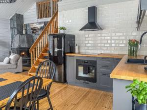 Køkken eller tekøkken på Holiday Home Villa milla by Interhome