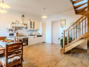 Dapur atau dapur kecil di Holiday Home Baita Mirtillo by Interhome +41 gambar