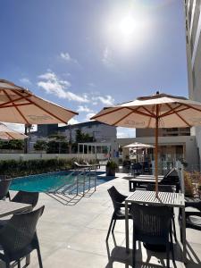 Πισίνα στο ή κοντά στο Celi Connect Hotel Orla Aracaju +104 φωτογραφίες