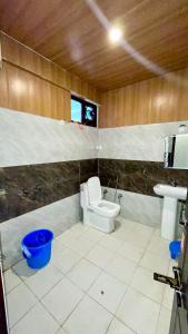 Koupelna v ubytování New Hotel Mahadev