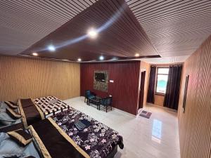 Ruang duduk di New Hotel Mahadev