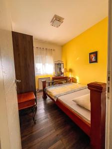 Afbeelding uit fotogalerij van Charming Countryside Villa with Garden & Terrace near Skadar Lake in Berislavci