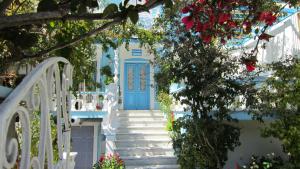 Ein Garten an der Unterkunft Sandalis Hotel