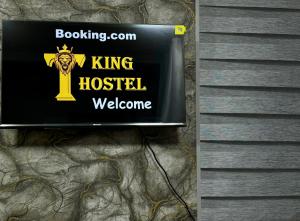 Certifikát, hodnocení, plakát nebo jiný dokument vystavený v ubytování KING Hostel Center