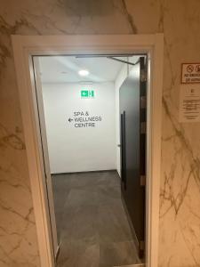 Φωτογραφία από το άλμπουμ του E1, Apartment στο Gibraltar