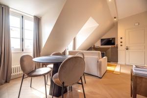 Η κουζίνα ή μικρή κουζίνα στο Enjoy Parisian Life in an Elegant Flat - Le Marais