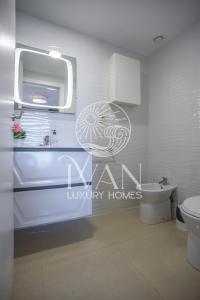 Koupelna v ubytování Casa Indigo Ivan Luxury Homes 9ªPlta Sur 1ªLinea