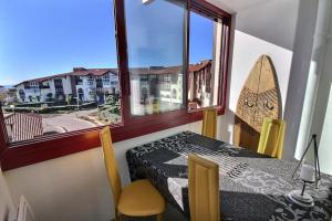 Balkón nebo terasa v ubytování Appartement rénové proche plage de la centrale
