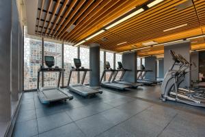 Fitness centrum a/nebo fitness zařízení v ubytování Toor Hotel Toronto, Part Of Jdv By Hyatt