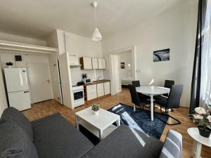 Kuchyň nebo kuchyňský kout v ubytování Welcome Hostel & Apartments Praguecentre