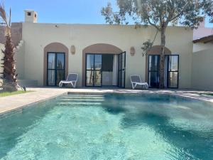 Φωτογραφία από το άλμπουμ του Villa avec piscine, jardin et parking privé située à 10 minutes du centre de Marrakech - ARK Realty στο Μαρακές +2 φωτογραφίες