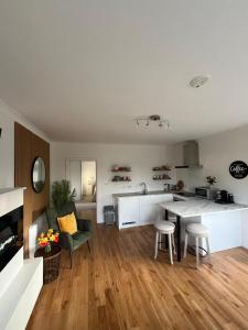 A cozinha ou kitchenette de Stylish Apartment in Cong