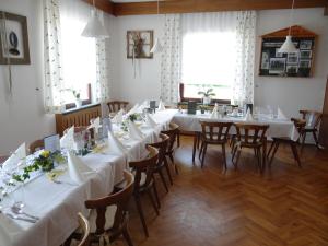 Restaurace v ubytování Gasthaus zur Waldschenke
