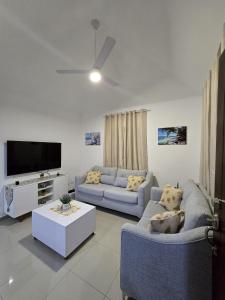 Galeriebild der Unterkunft Casa Santo Domingo Este, Residencial Ciudad Azul, San Isidro in La Julia