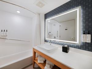 Koupelna v ubytování voco Moab by IHG