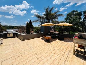 Ban công/sân hiên tại Luxury Sandton Villa