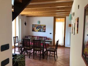 Posedenie v ubytovaní Casa Vela