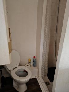 Imagen de la galería de Nette Ein-Zimmer-Wohnung, en Colonia