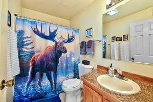 Φωτογραφία από το άλμπουμ του Sneaky Moose Townhome 2BR 2BA σε Kenai