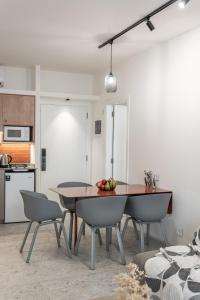 Fotografie z fotogalerie ubytování Desert 2 bedrooms apartment in Gemmayze v destinaci Ar Rumayl