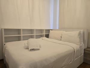 Katil atau katil-katil dalam bilik di The Cube 11, 2-BR in Sin El Fil