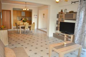 Afbeelding uit fotogalerij van Kontogialos Pool Apartments in Pelekas