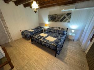 Postel nebo postele na pokoji v ubytování Exclusive Venice Kingsclass + 18 fotografií