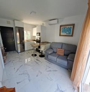 Gallery image of casita de muñecas in Novo Sancti Petri +6 photos