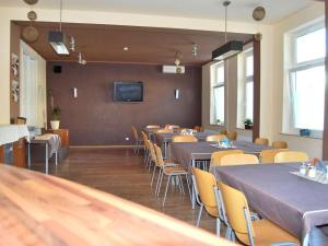 Μια τηλεόραση ή/και κέντρο ψυχαγωγίας στο Hostel 24