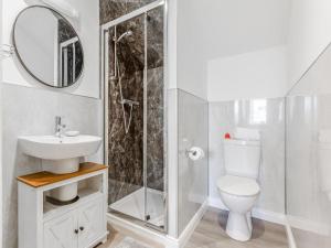 Ένα μπάνιο στο Fraser Apartments - Inverness +28 φωτογραφίες