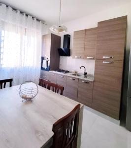 Kuchyň nebo kuchyňský kout v ubytování Sguardo sulle colline del Chianti Scandicci Firenze