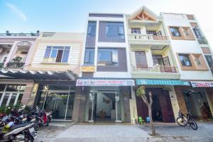 Tòa nhà nơi khách sạn tọa lạc