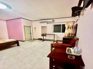 TV a/nebo společenská místnost v ubytování Prae Resort + 15 fotografií