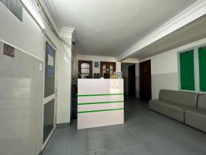 Ο χώρος του λόμπι ή της ρεσεψιόν στο OYO 1182 An Binh Motel +33 φωτογραφίες