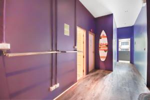 Fotografie z fotogalerie ubytování OYO 1074 Fin Hostel v destinaci Kata pláž