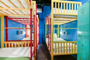 Postel nebo postele na pokoji v ubytování OYO 1074 Fin Hostel