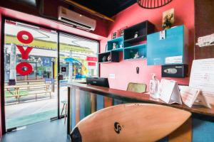 Fotografie z fotogalerie ubytování OYO 1074 Fin Hostel v destinaci Kata pláž