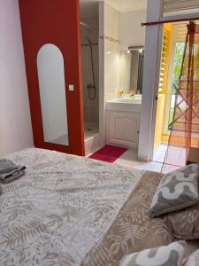 Postel nebo postele na pokoji v ubytování Appart Milena T2 cosy et calme