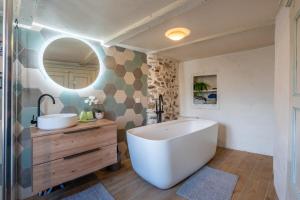 Ένα μπάνιο στο Nid Cosy - Appartement Atypique +17 φωτογραφίες