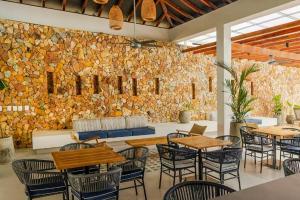 Posezení v ubytování Apartamento con piscina, playa y cerca aeropuerto de Cartagena