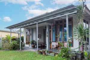 Zahrada ubytování SPOT ON 93430 Delta Bnb Residence Syariah