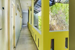 Fotografie z fotogalerie ubytování OYO Life 91205 Rindang Guesthouse Syariah v destinaci Karawang