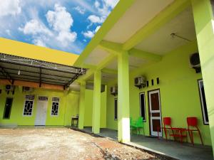Gallery image of Hotel O Sherren Guest House in Lubuklinggau