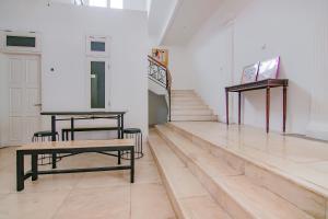 Fotografie z fotogalerie ubytování Super OYO Capital O 90342 Kemang Garden v destinaci Jakarta