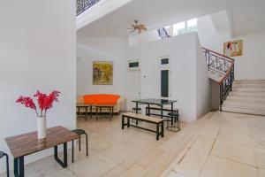 Fotografie z fotogalerie ubytování Super OYO Capital O 90342 Kemang Garden v destinaci Jakarta