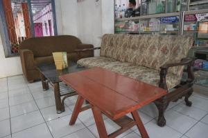 Гостиная зона в OYO Life 1972 Aman Family Inn Syariah