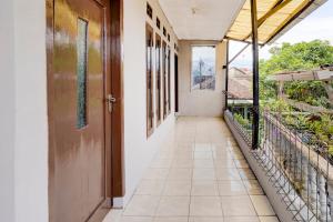 Galeriebild der Unterkunft OYO Life 90701 Kost Syariah Deris in Sumedang