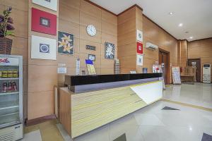 Fotografie z fotogalerie ubytování Collection O 90724 Hotel Sinar Sidoarjo v destinaci Sidoarjo