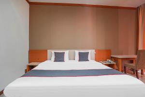 Fotografie z fotogalerie ubytování Collection O 90724 Hotel Sinar Sidoarjo v destinaci Sidoarjo